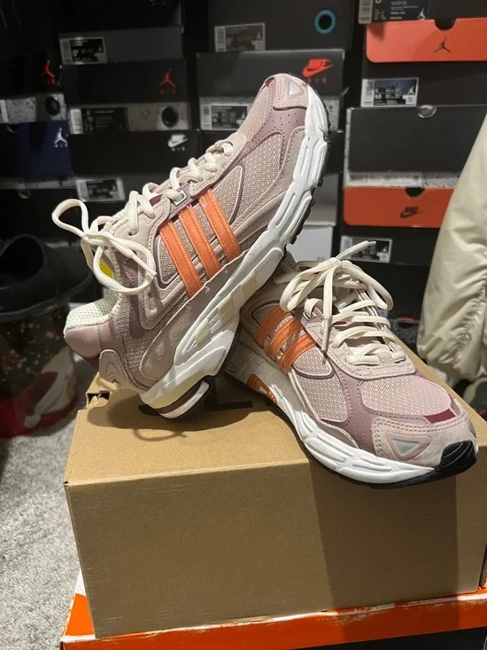 adidas Originals Women’s Beige and Orange Lace-Up Sneakers - Picture 4 of 9